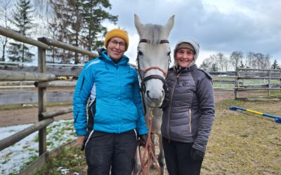Unvergessliches Praktikum: Ein Monat pferdegestütztes Lerntraining mit der angehenden Sozialpädagogin Anna aus Tirol